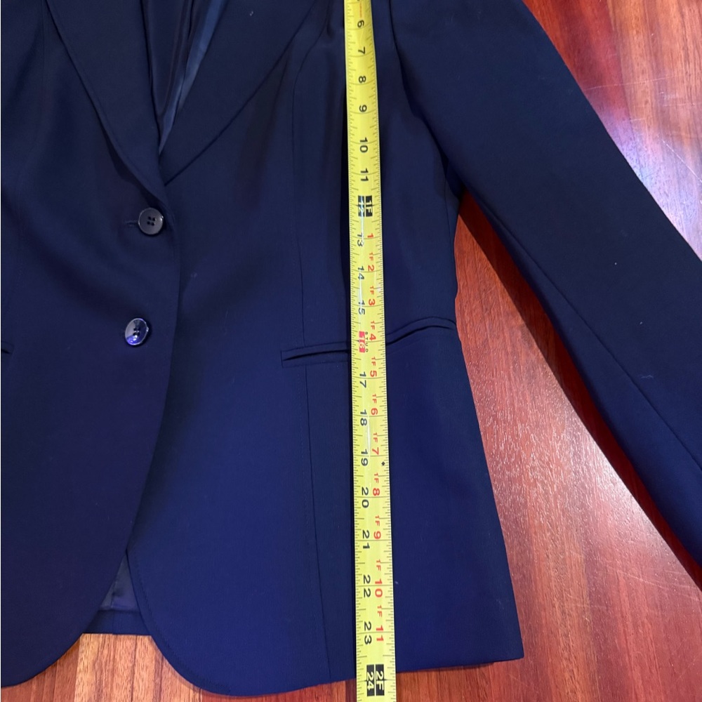 Talbots Classic Women’s Navy Wool Suit, 8P - Picture 5 of 12